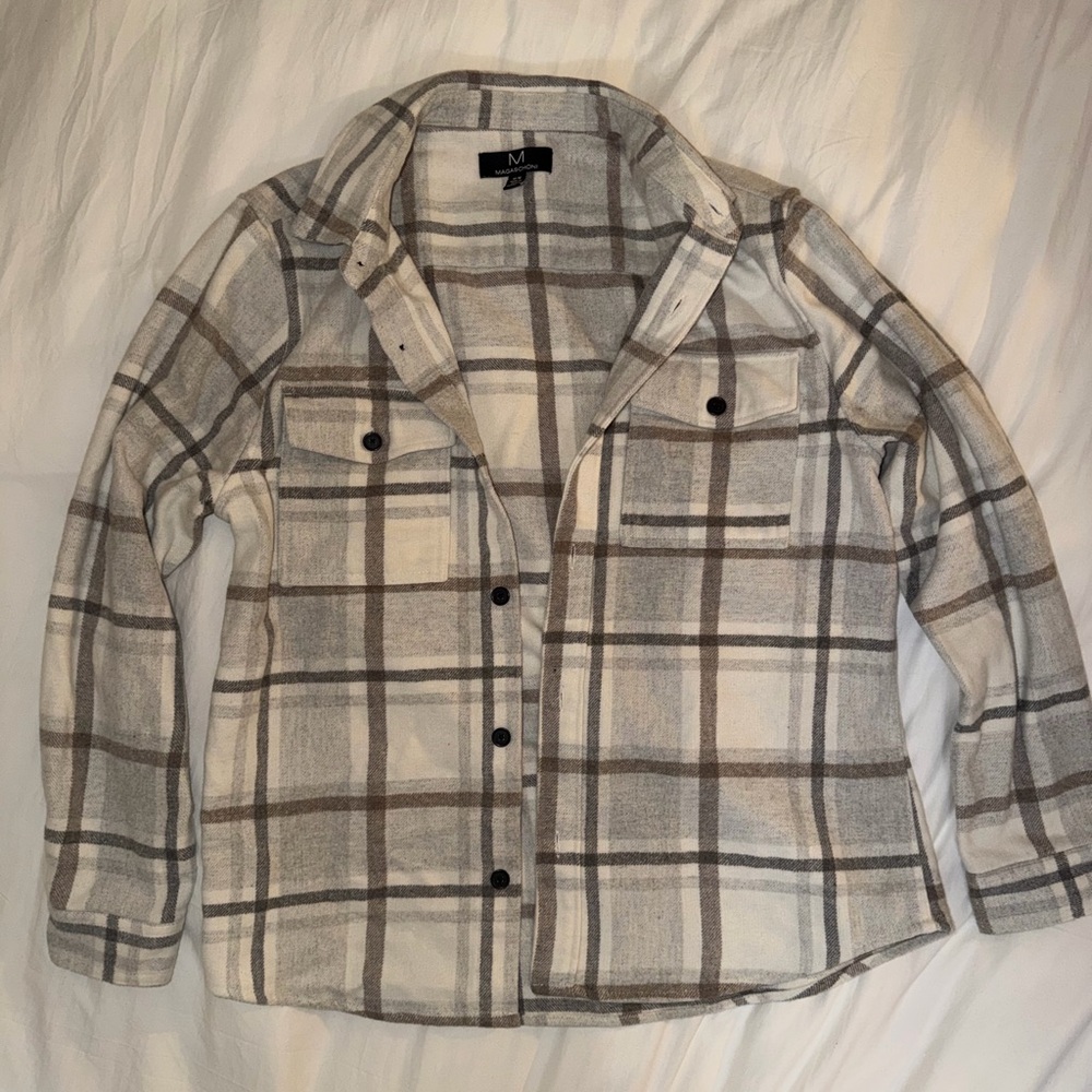 Plaid Button-Up Shirt/Coat